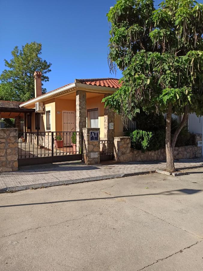 Vettonia Rural Apartment Santa Cruz de la Sierra Exterior foto